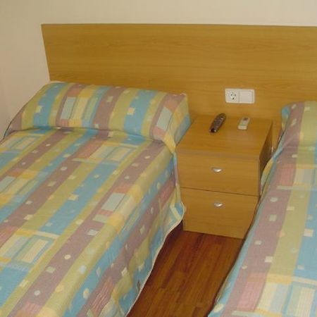 Hostal Vimar La Llosa Εξωτερικό φωτογραφία